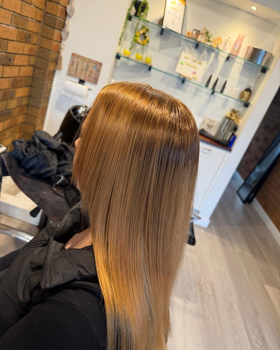 Caramel balayage, long and glossy